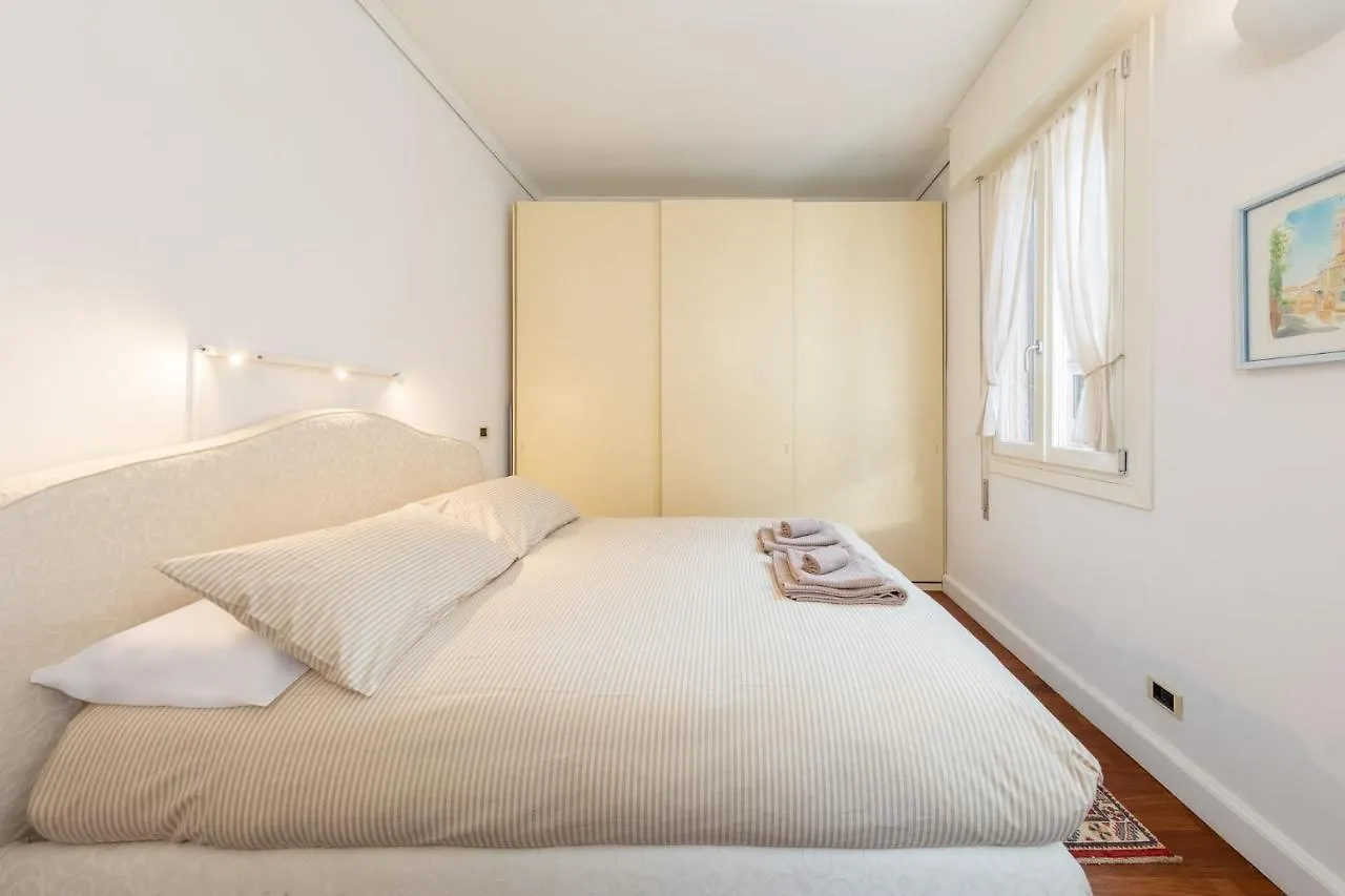Colombina Home Venice With Canal View Italy