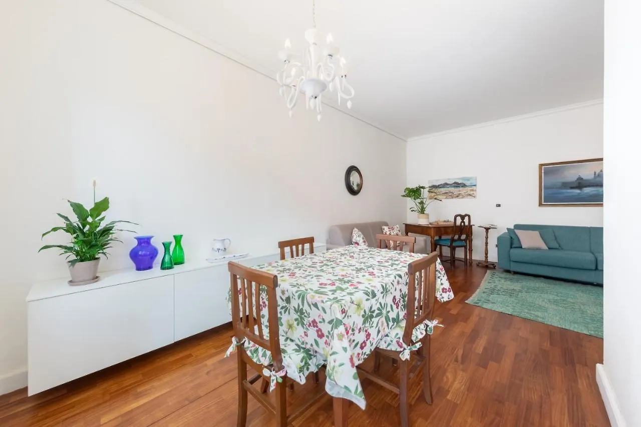 Colombina Home Venice With Canal View Apartment