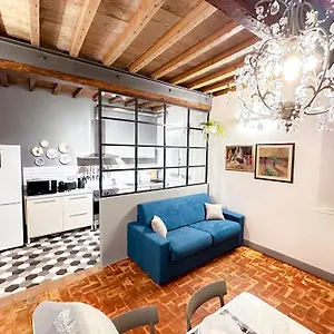  Apartment Free Parking - Prestige, La Porta Sul Centro Italy
