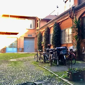  Apartment La Casa Sul Ballatoio Isola San Siro E Humanitas Piox Italy